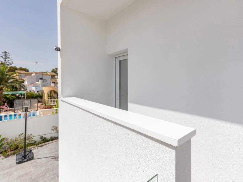 5 sovrum Villa till salu i Torrevieja med pool garage - 849 000 € (Ref: 10078231)