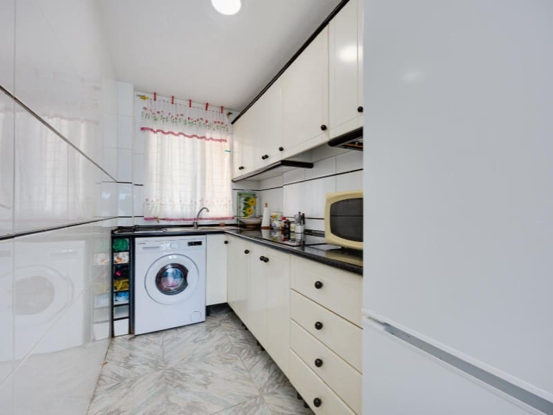 2 sovrum Lägenhet till salu i Torrevieja med pool - 219 500 € (Ref: 10078233)