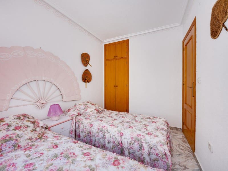2 sovrum Lägenhet till salu i Torrevieja med pool - 219 500 € (Ref: 10078233)