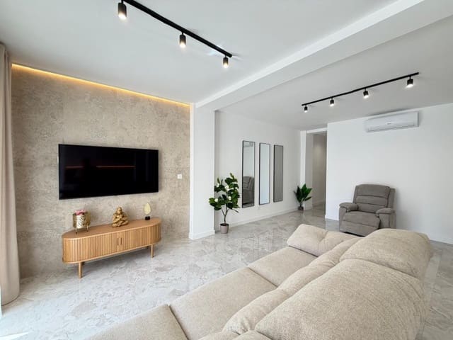 3 bedroom Penthouse for sale in Playa del Cura, Torrevieja - € 229,000 (Ref: 10078235)