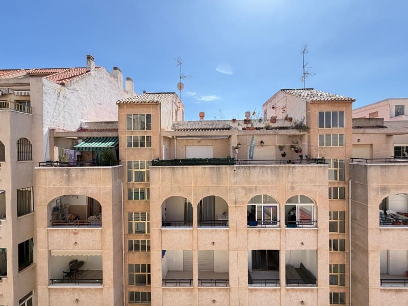 3 bedroom Penthouse for sale in Torrevieja - € 229,000 (Ref: 10078235)