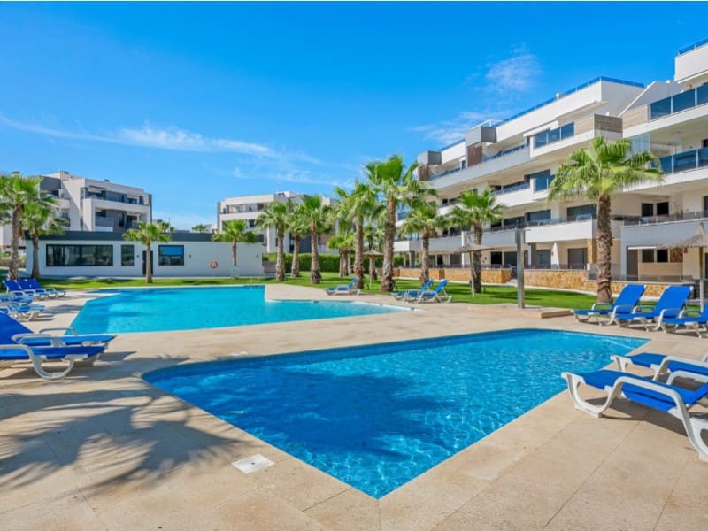 2 soveværelse Lejlighed til salg i Orihuela Costa med swimmingpool garage - € 299.000 (Ref: 10078236)