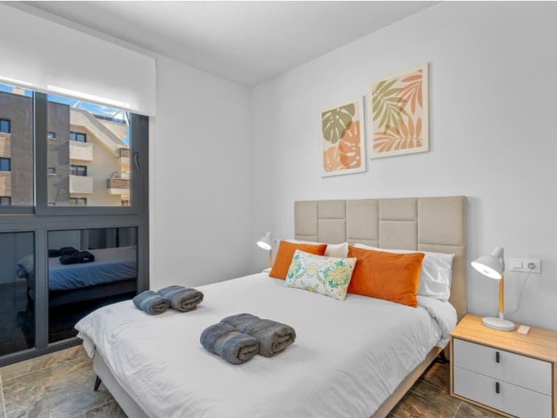 2 soveværelse Lejlighed til salg i Orihuela Costa med swimmingpool garage - € 299.000 (Ref: 10078236)