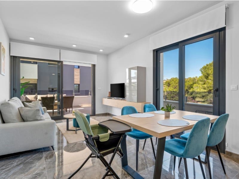 2 soveværelse Lejlighed til salg i Orihuela Costa med swimmingpool garage - € 299.000 (Ref: 10078236)