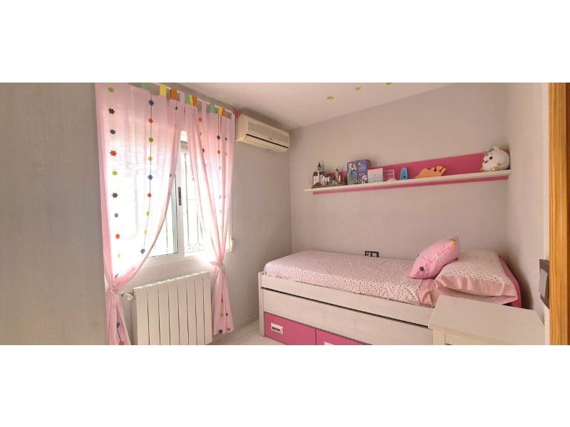 6 soveværelse Byhus til salg i Orihuela Costa med garage - € 279.900 (Ref: 10078238)
