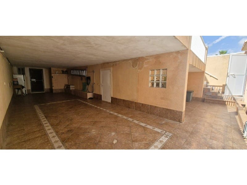 6 soveværelse Byhus til salg i Orihuela Costa med garage - € 279.900 (Ref: 10078238)