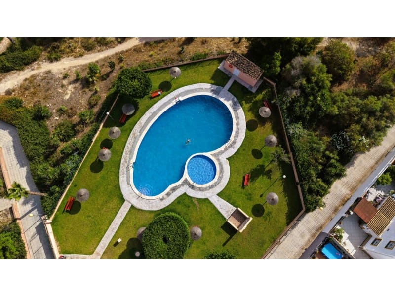 6 soveværelse Byhus til salg i Orihuela Costa med garage - € 279.900 (Ref: 10078238)
