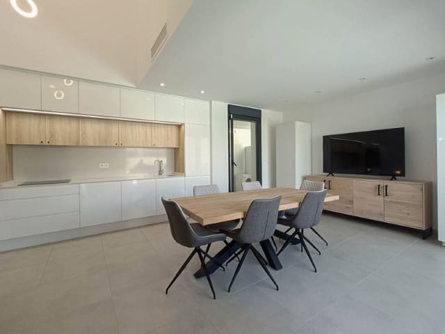 5 Zimmer Villa zu verkaufen in Formentera del Segura mit Pool - 450.000 € (Ref: 10078239)