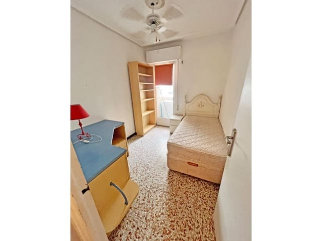 3 makuuhuone Huoneisto myytävänä paikassa Zona Pueblo, Guardamar del Segura - 135 000 € (Ref: 10078243)