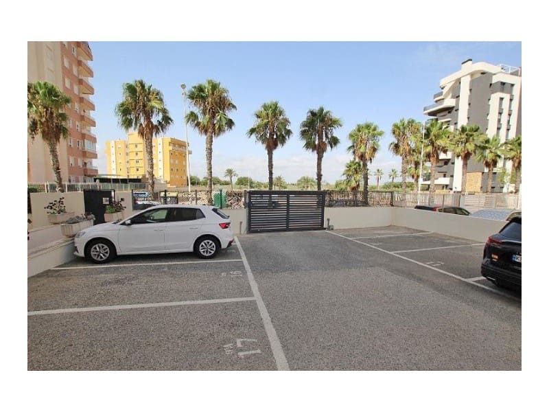 3 slaapkamer Appartement te koop in Guardamar del Segura met zwembad - € 260.000 (Ref: 10078244)