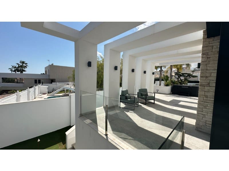 4 camera da letto Villa in vendita in Orihuela Costa con piscina garage - 2.950.000 € (Rif: 10080992)