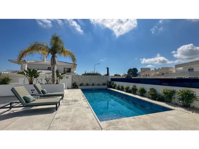 4 camera da letto Villa in vendita in Villamartin, Orihuela con piscina garage - 2.950.000 € (Rif: 10080992)