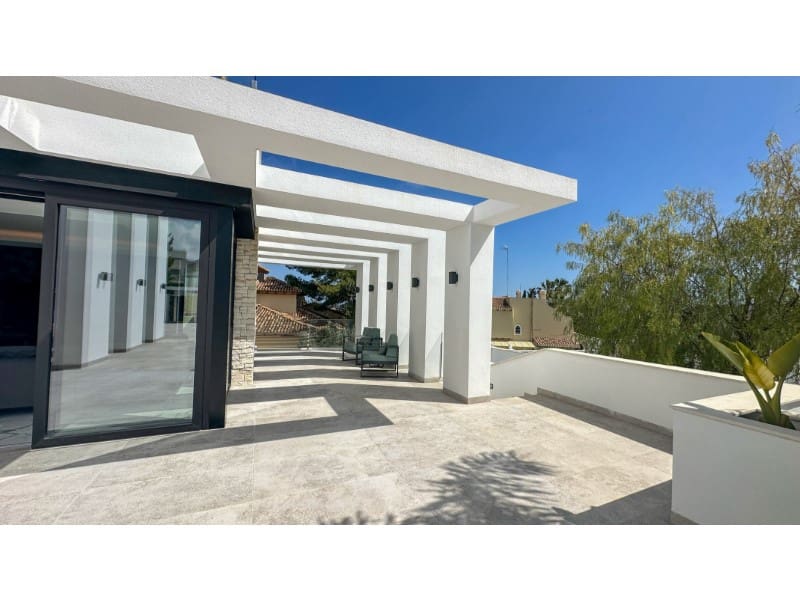 4 camera da letto Villa in vendita in Orihuela Costa con piscina garage - 2.950.000 € (Rif: 10080992)