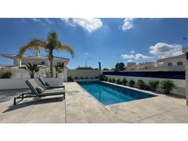 4 camera da letto Villa in vendita in Villamartin, Orihuela con piscina garage - 2.950.000 € (Rif: 10080992)