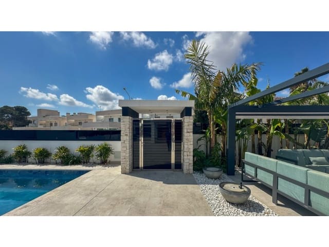4 camera da letto Villa in vendita in Villamartin, Orihuela con piscina garage - 2.950.000 € (Rif: 10080992)