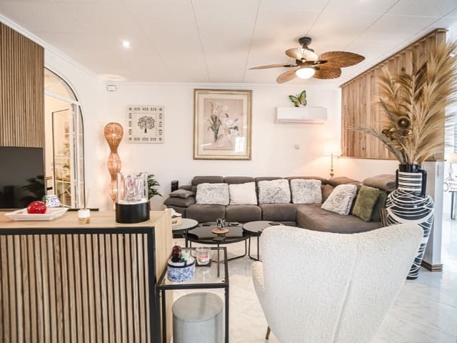 3 soveværelse Villa til salg i San Fulgencio med swimmingpool garage - € 525.000 (Ref: 10080994)