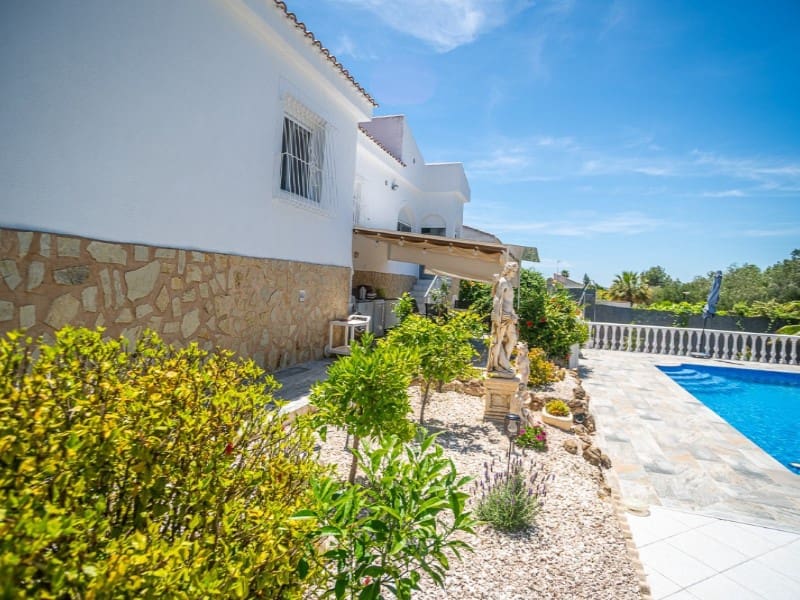 3 soveværelse Villa til salg i San Fulgencio med swimmingpool garage - € 525.000 (Ref: 10080994)