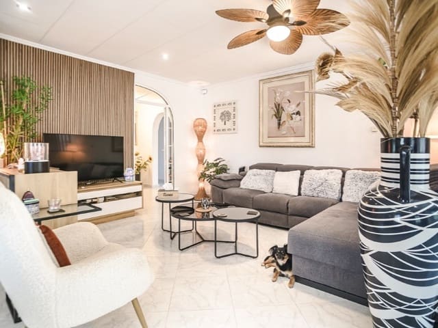 3 soveværelse Villa til salg i San Fulgencio med swimmingpool garage - € 525.000 (Ref: 10080994)