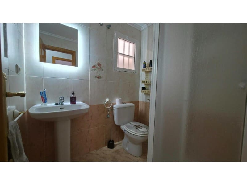 3 quarto Apartamento para venda em Torrevieja com piscina - 187 900 € (Ref: 10080995)