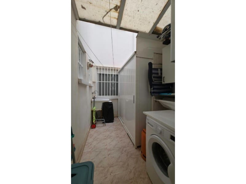 3 quarto Apartamento para venda em Torrevieja com piscina - 187 900 € (Ref: 10080995)