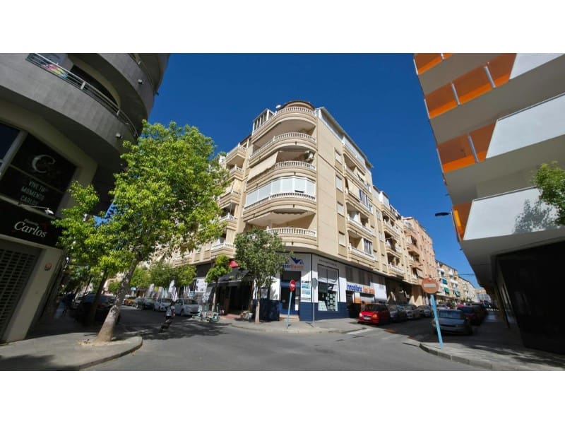 3 quarto Apartamento para venda em Torrevieja com piscina - 187 900 € (Ref: 10080995)
