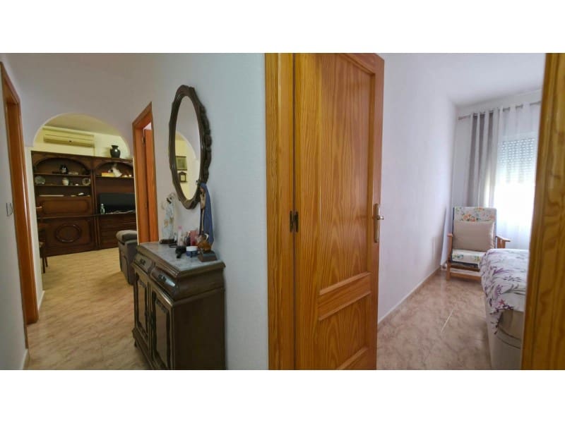 3 quarto Apartamento para venda em Torrevieja com piscina - 187 900 € (Ref: 10080995)