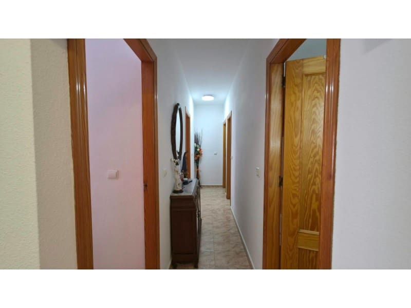 3 quarto Apartamento para venda em Torrevieja com piscina - 187 900 € (Ref: 10080995)