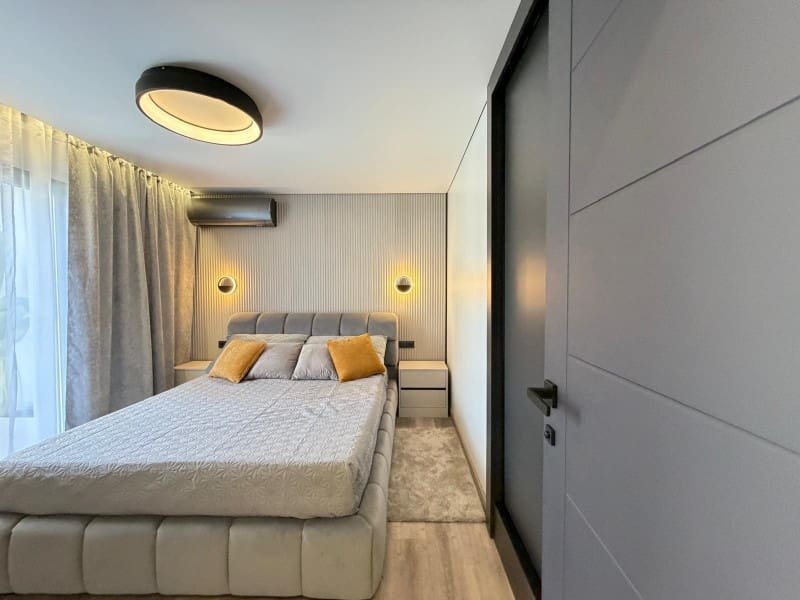 4 slaapkamer Villa te koop in Punta Prima met zwembad - € 749.000 (Ref: 10080997)