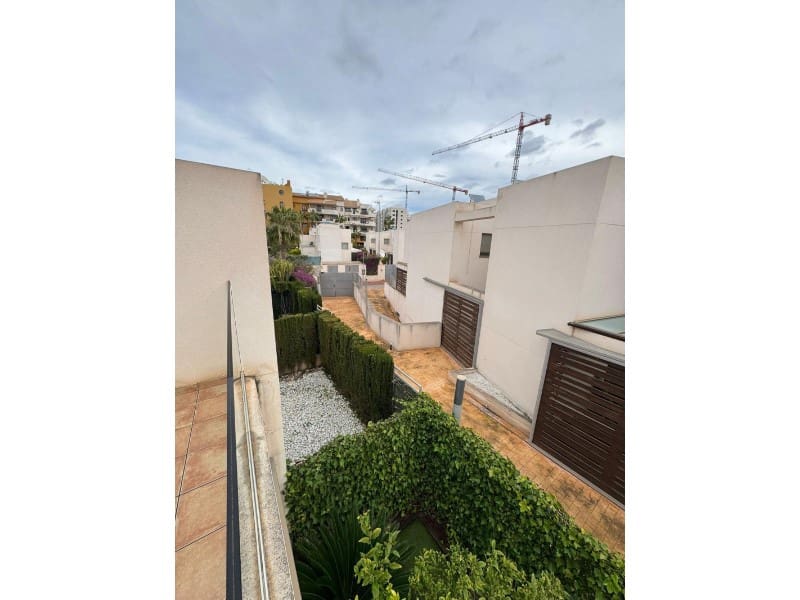 3 soverom Hus til salgs i Orihuela Costa med svømmebasseng - € 375 000 (Ref: 10080998)