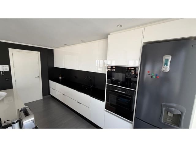 2 makuuhuone Kattohuoneisto myytävänä paikassa Playa del Acequión, Torrevieja mukana uima-altaan - 369 900 € (Ref: 10081001)