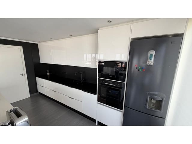 2 makuuhuone Kattohuoneisto myytävänä paikassa Playa del Acequión, Torrevieja mukana uima-altaan - 369 900 € (Ref: 10081001)