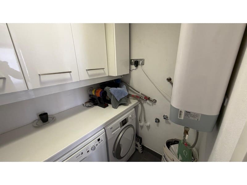 2 makuuhuone Kattohuoneisto myytävänä paikassa Torrevieja mukana uima-altaan - 369 900 € (Ref: 10081001)