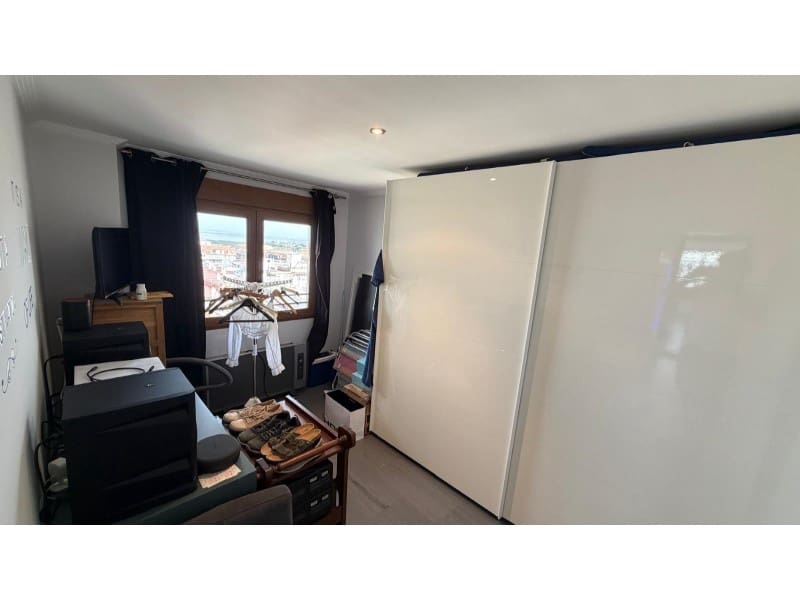 2 makuuhuone Kattohuoneisto myytävänä paikassa Torrevieja mukana uima-altaan - 369 900 € (Ref: 10081001)