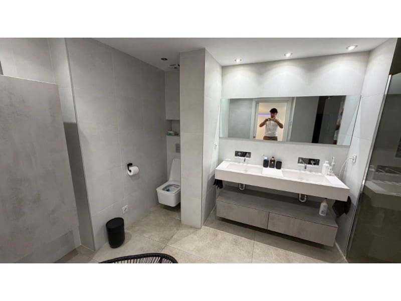 2 makuuhuone Kattohuoneisto myytävänä paikassa Torrevieja mukana uima-altaan - 369 900 € (Ref: 10081001)