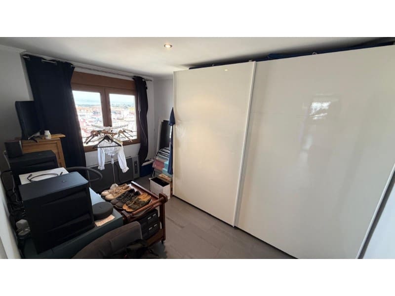 2 makuuhuone Kattohuoneisto myytävänä paikassa Torrevieja mukana uima-altaan - 369 900 € (Ref: 10081001)
