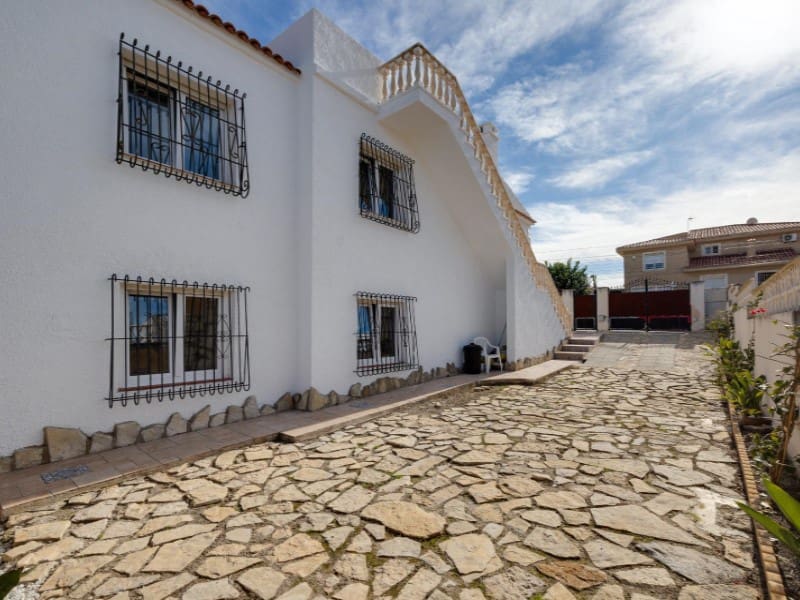 3 sypialnia Willa na sprzedaż w El Chaparral z basenem - 345 000 € (Ref: 10086099)