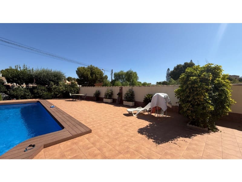 7 soveværelse Villa til salg i Los Altos med swimmingpool - € 930.000 (Ref: 10086102)