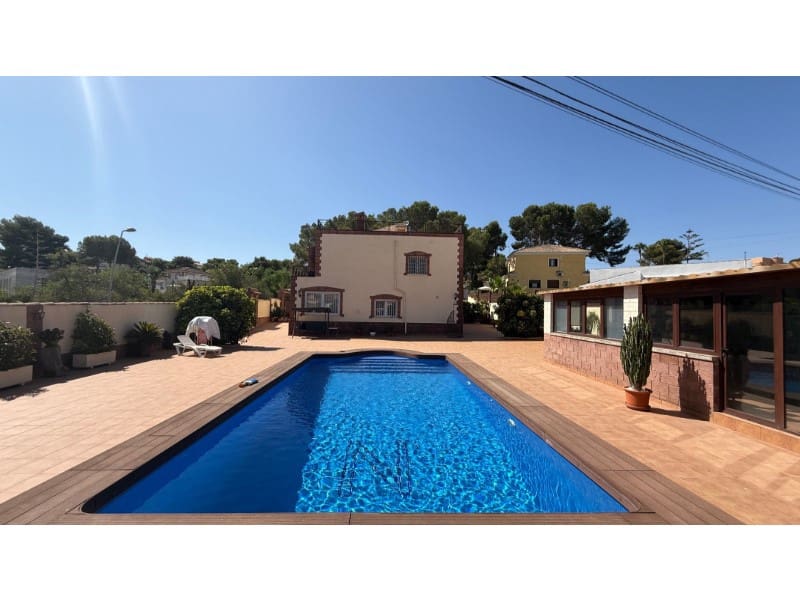 7 soveværelse Villa til salg i Los Altos med swimmingpool - € 930.000 (Ref: 10086102)
