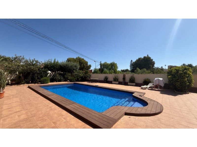 7 soveværelse Villa til salg i Los Altos med swimmingpool - € 930.000 (Ref: 10086102)