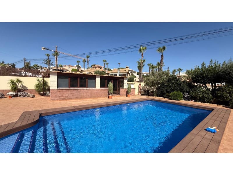 7 soveværelse Villa til salg i Los Altos med swimmingpool - € 930.000 (Ref: 10086102)