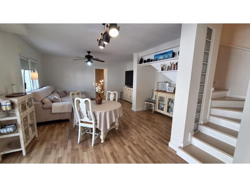 4 quarto Moradia para venda em Los Altos com piscina - 490 000 € (Ref: 10086103)