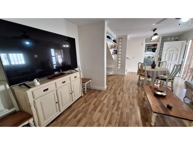 4 slaapkamer Villa te koop in Los Altos met zwembad - € 490.000 (Ref: 10086103)