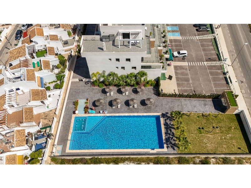 2 sovrum Lägenhet till salu i Orihuela Costa - 375 000 € (Ref: 10089460)