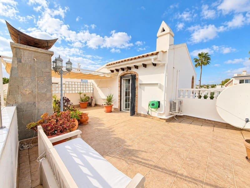 3 makuuhuone Huvila myytävänä paikassa Orihuela Costa mukana uima-altaan - 479 995 € (Ref: 10089462)