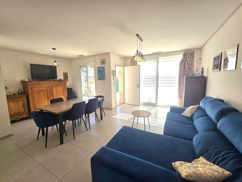 3 bedroom Townhouse for sale in Torrevieja - € 295,000 (Ref: 10089465)