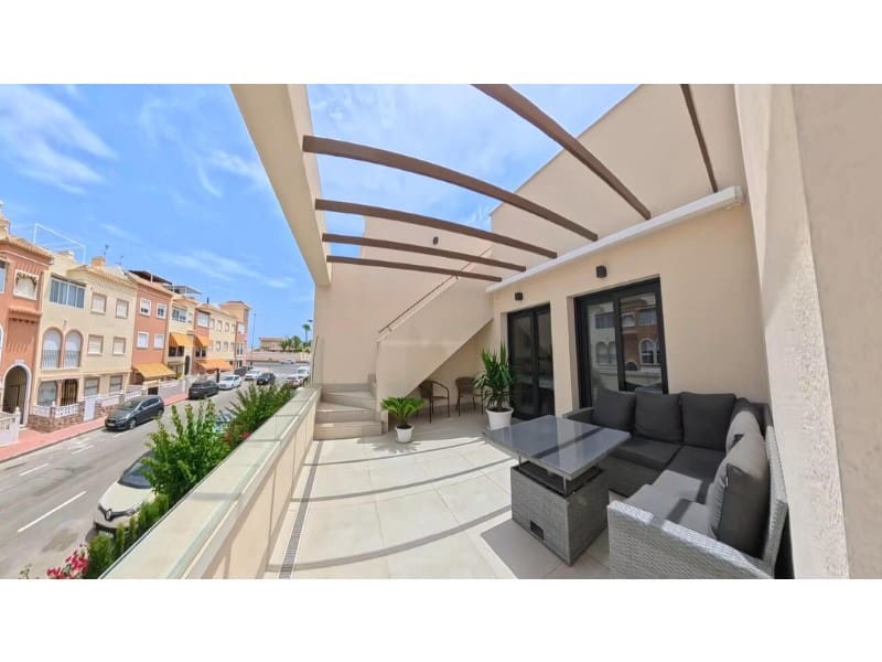 2 slaapkamer Penthouse te koop in La Veleta met garage - € 389.000 (Ref: 10094433)