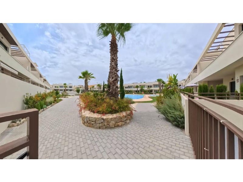 2 slaapkamer Penthouse te koop in La Veleta met garage - € 389.000 (Ref: 10094433)
