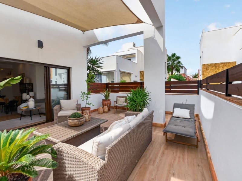 3 bedroom Villa for sale in Torrevieja with pool garage - € 365,000 (Ref: 10119726)