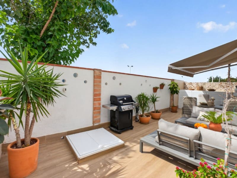 3 bedroom Villa for sale in Torrevieja with pool garage - € 365,000 (Ref: 10119726)