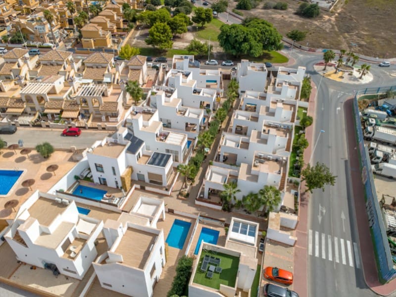 3 bedroom Villa for sale in Torrevieja with pool garage - € 365,000 (Ref: 10119726)